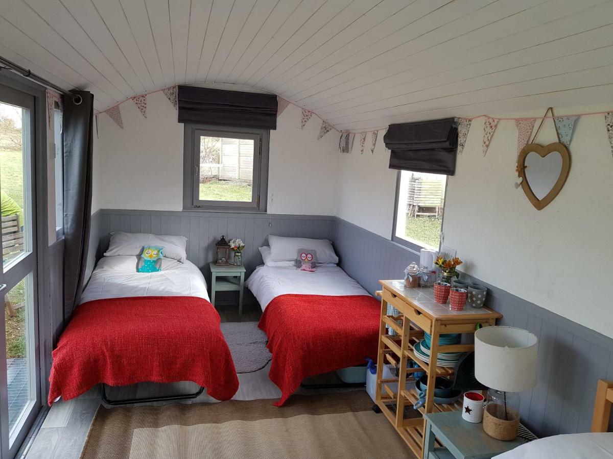 Acorn Camping And Caravan Park Llantwit Major Zewnętrze zdjęcie
