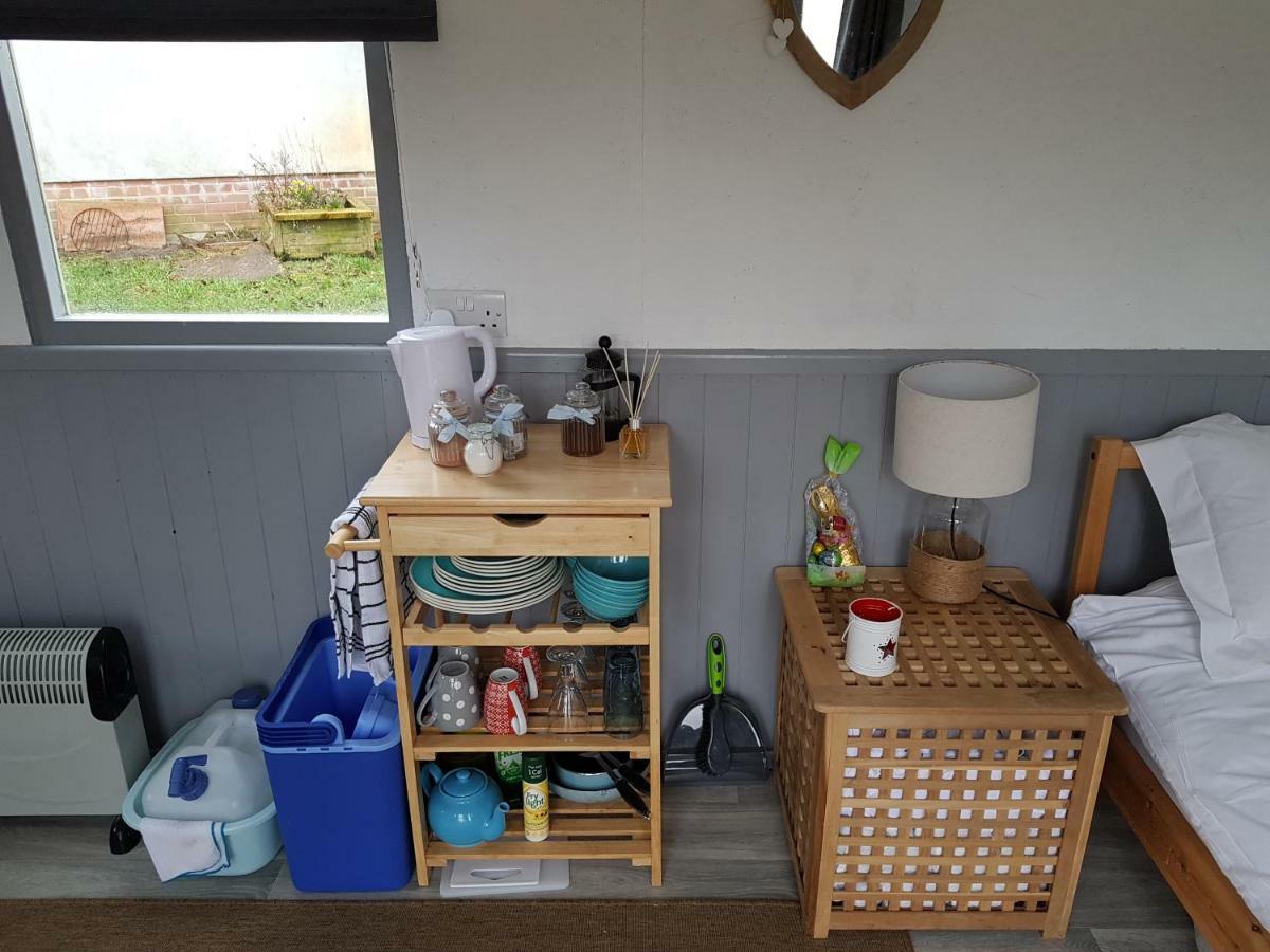 Acorn Camping And Caravan Park Llantwit Major Zewnętrze zdjęcie