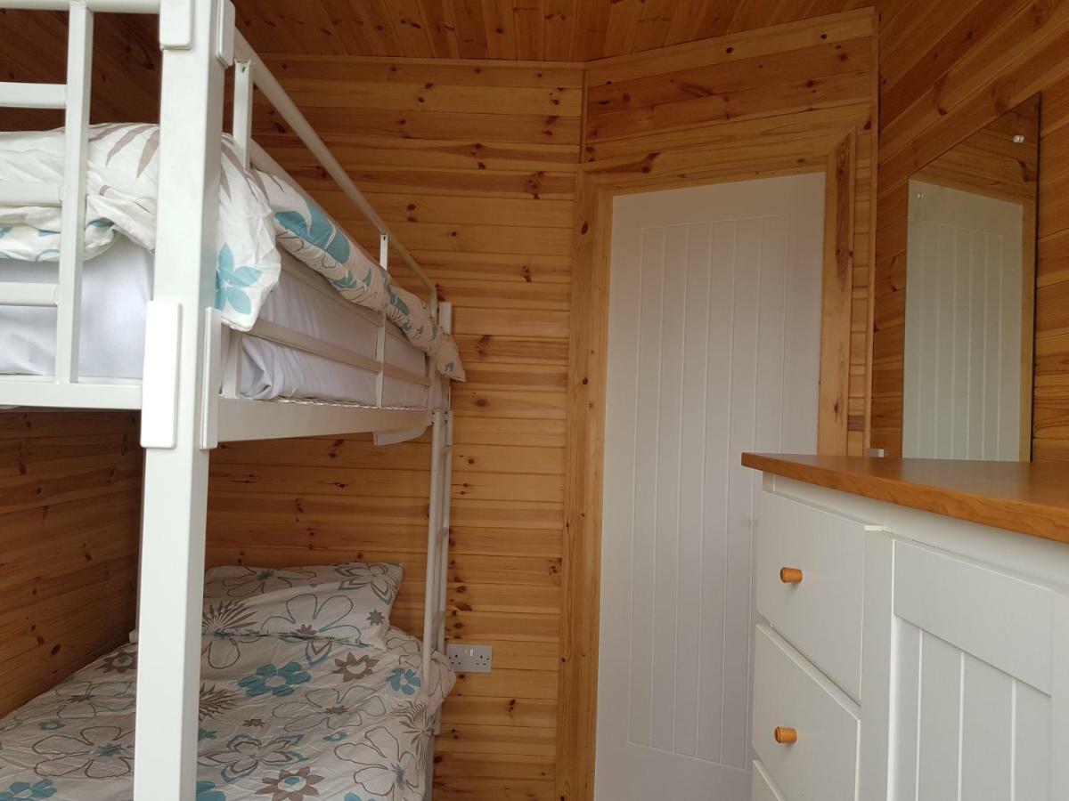 Acorn Camping And Caravan Park Llantwit Major Zewnętrze zdjęcie