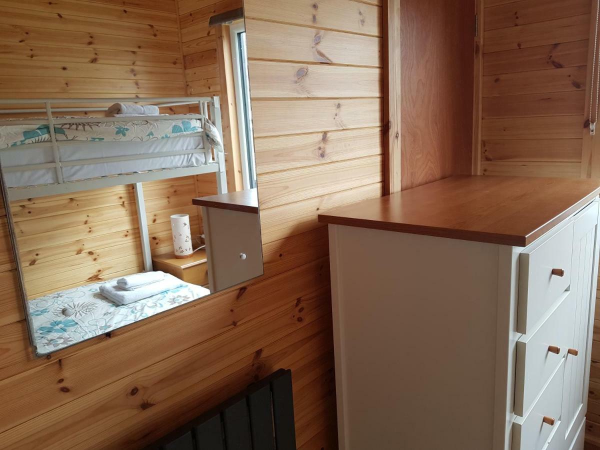Acorn Camping And Caravan Park Llantwit Major Zewnętrze zdjęcie