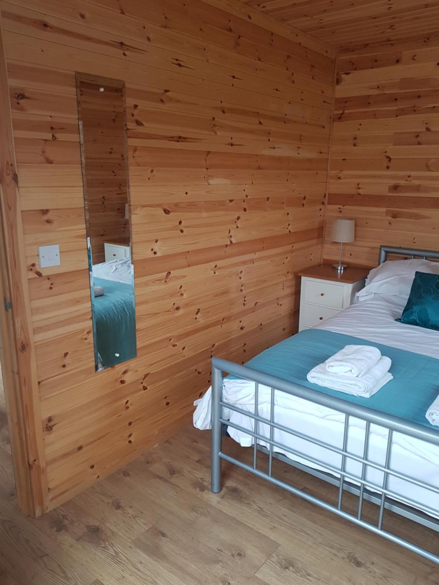 Acorn Camping And Caravan Park Llantwit Major Zewnętrze zdjęcie
