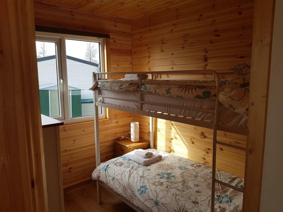 Acorn Camping And Caravan Park Llantwit Major Zewnętrze zdjęcie