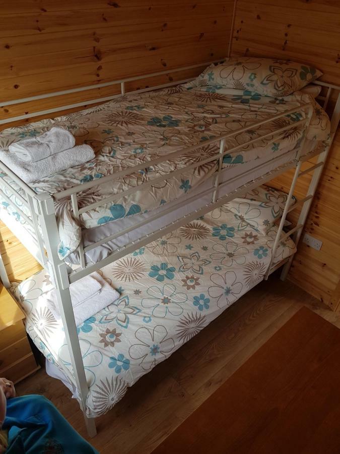 Acorn Camping And Caravan Park Llantwit Major Zewnętrze zdjęcie