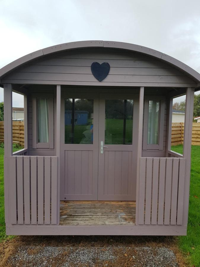 Acorn Camping And Caravan Park Llantwit Major Zewnętrze zdjęcie